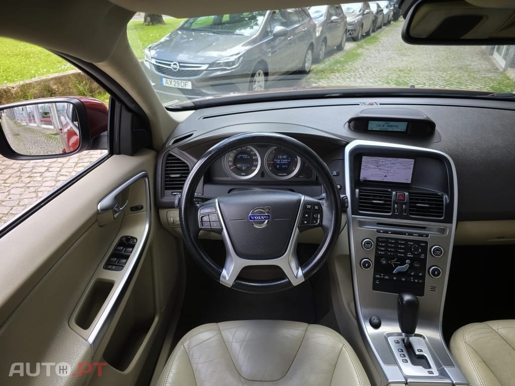 Volvo XC60 2.4 D Momentum Geartronic
