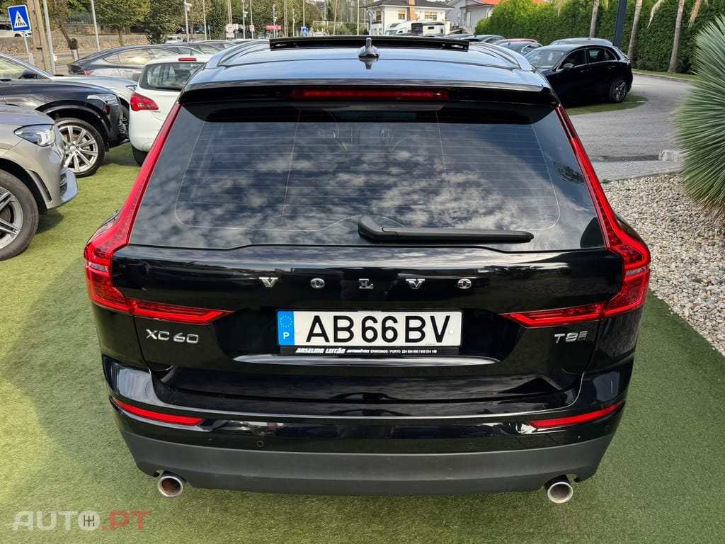 Volvo XC60 2.0 T8 PHEV Momentum Plus AWD