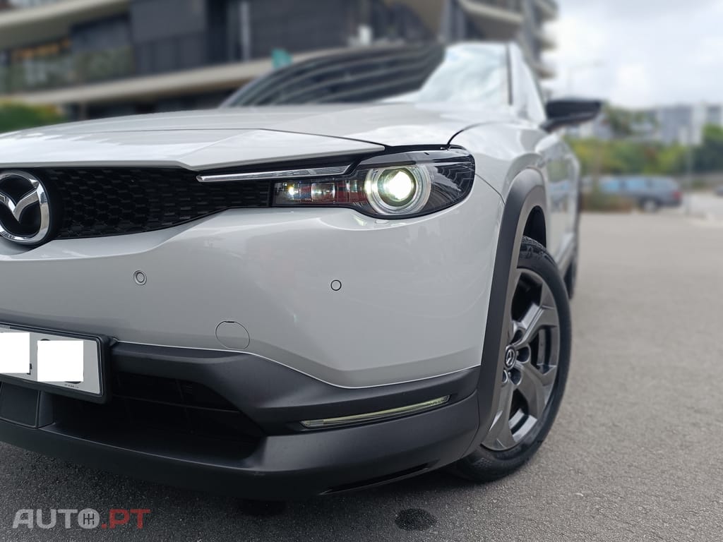 Mazda CX-30 e-SKYACTIV Makoto Urban Expression