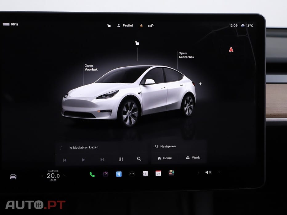 Tesla Model Y Long-Range RWD