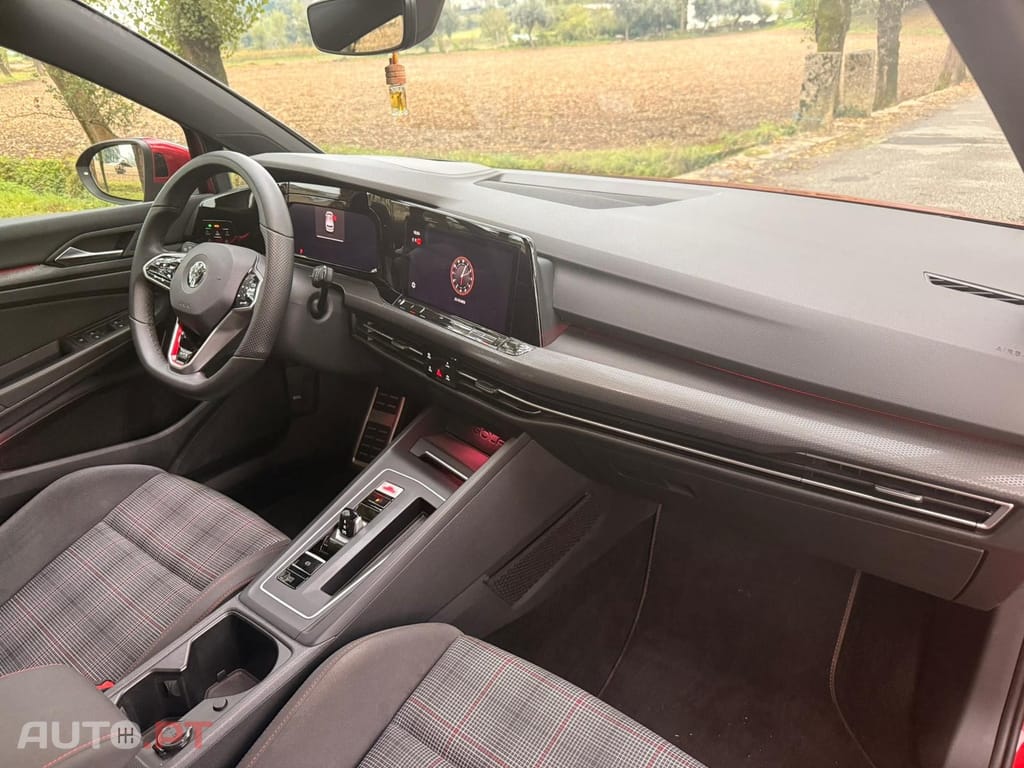 Volkswagen Golf 2.0 TSI GTI DSG