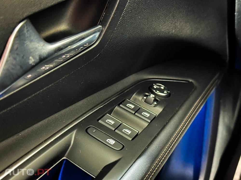 Peugeot 3008 1.6 Hybrid GT Pack e-EAT8