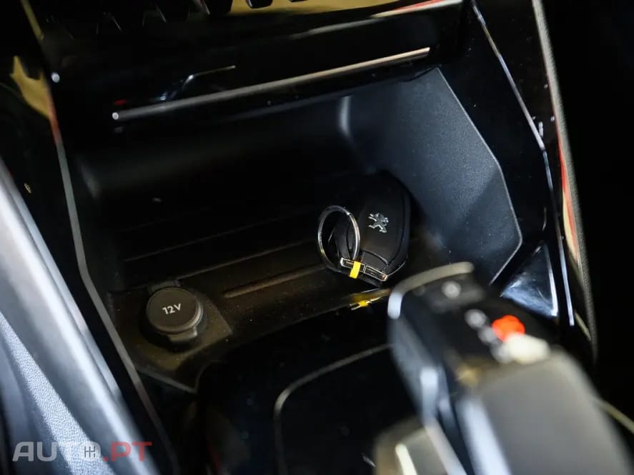 Peugeot E-2008 50 kWh GT Pack