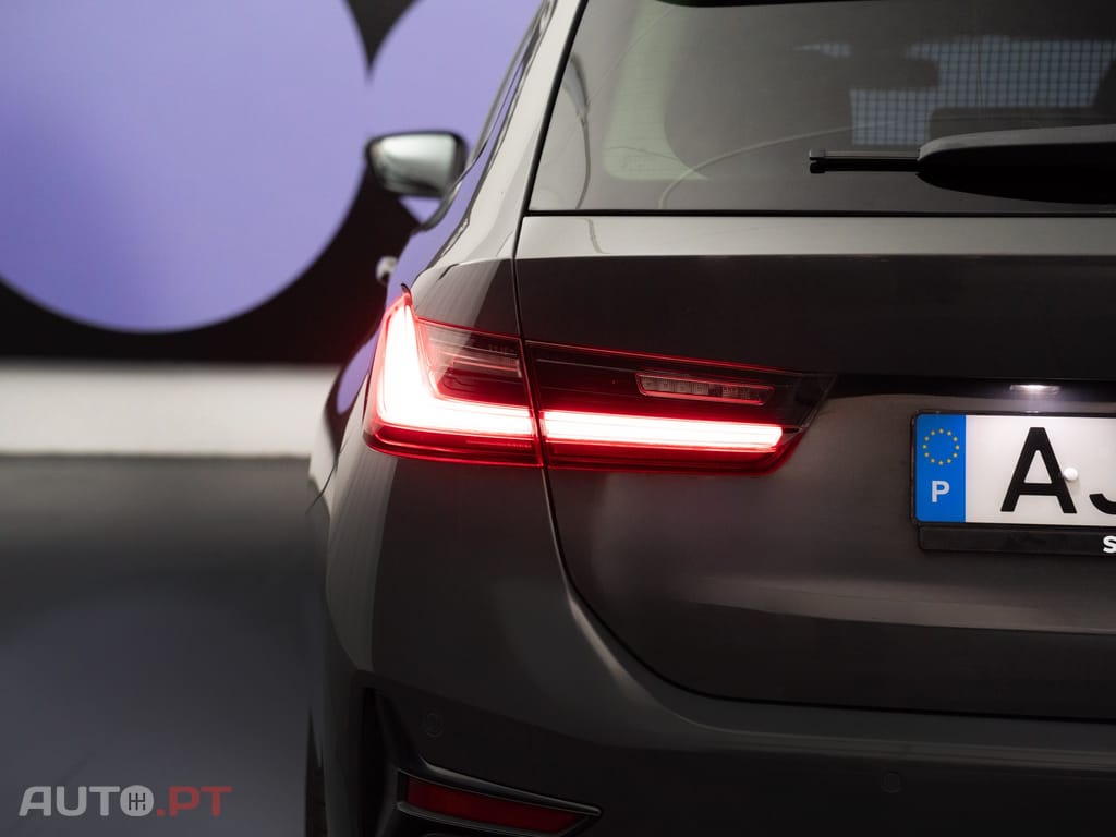 BMW 320 d Auto