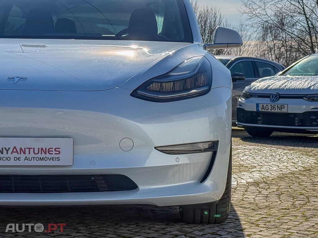 Tesla Model 3 Long-Range Dual Motor AWD