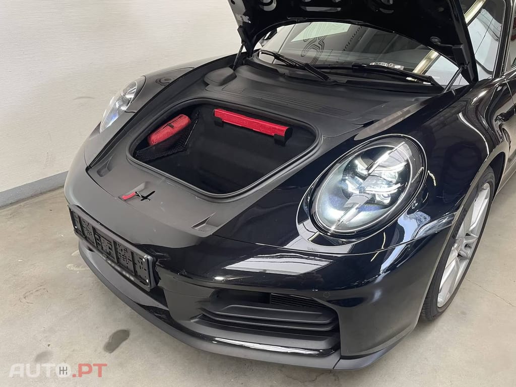 Porsche 911 Carrera