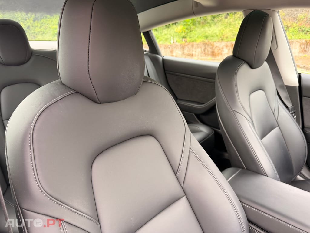 Tesla Model 3 Standard Range Plus RWD