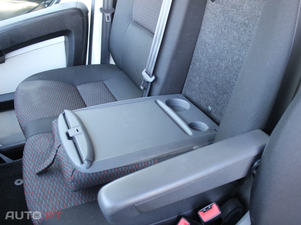 Peugeot Boxer 2.0 BlueHDi 330 L1H1 Premium