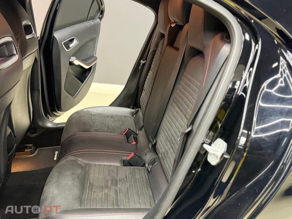 Mercedes-Benz A 180 Amg line