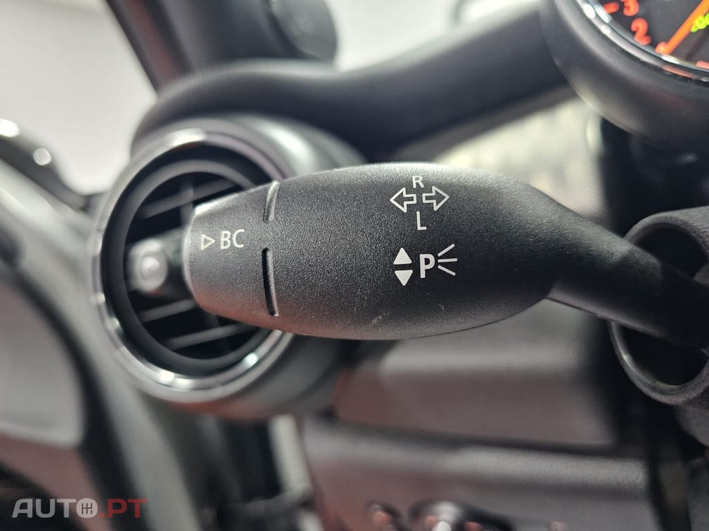 MINI Cooper SD Auto Desportiva