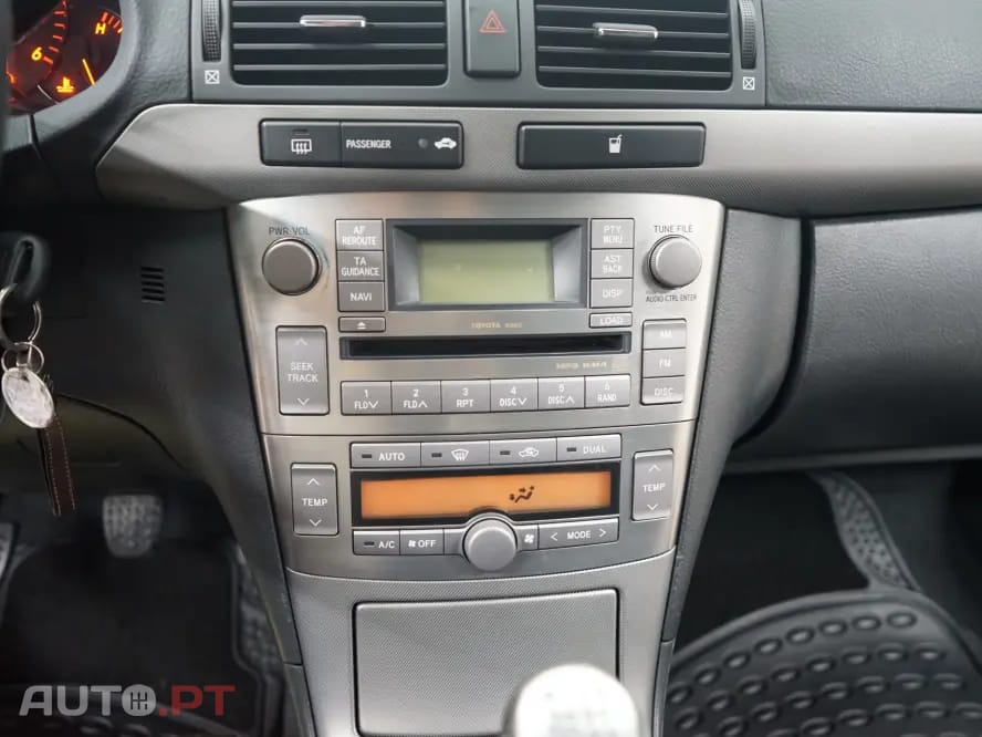 Toyota Avensis 2.0 D-4D Exclusive