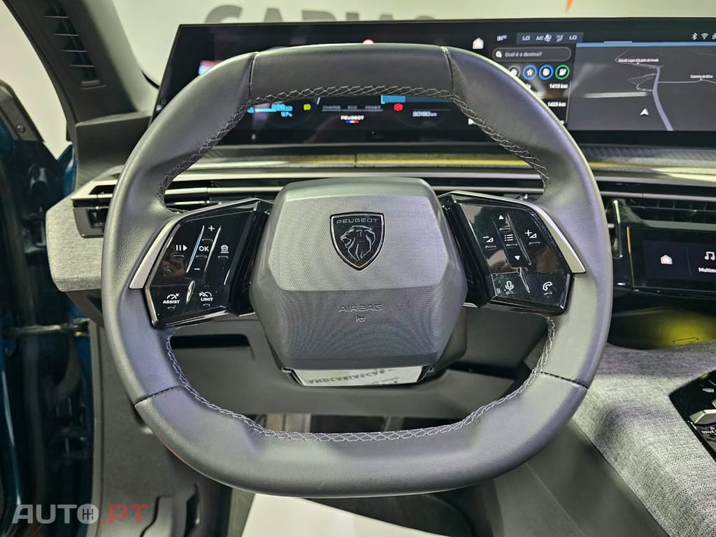 Peugeot E-3008 73 kWh Allure