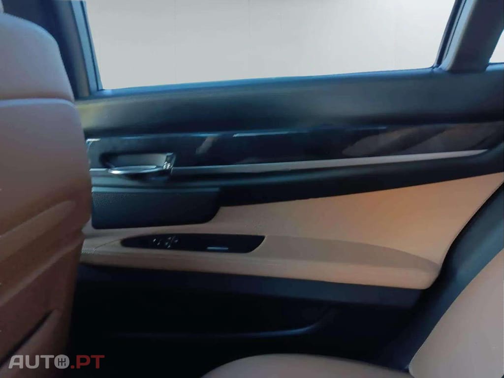 BMW 730 D LUXURY