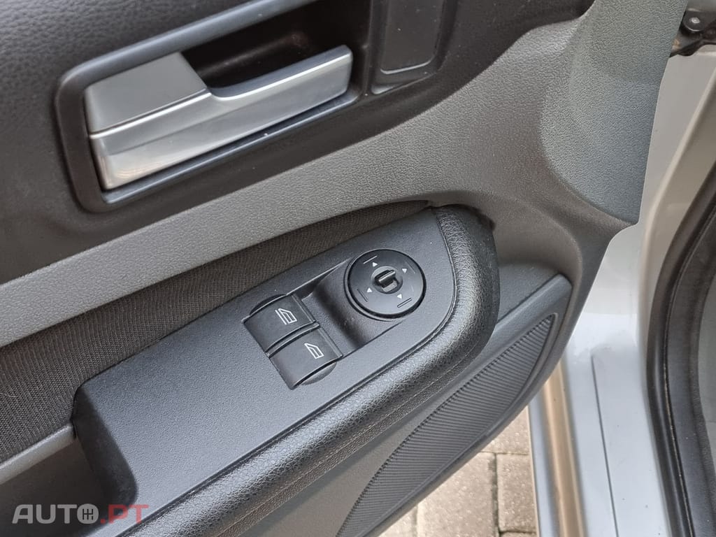 Ford Focus SW 1.6 TDCi Connec.