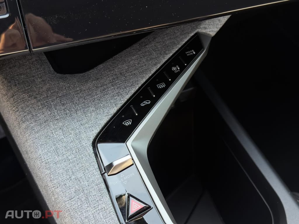 Peugeot 5008 1.2 Hybrid Allure e-DCS6