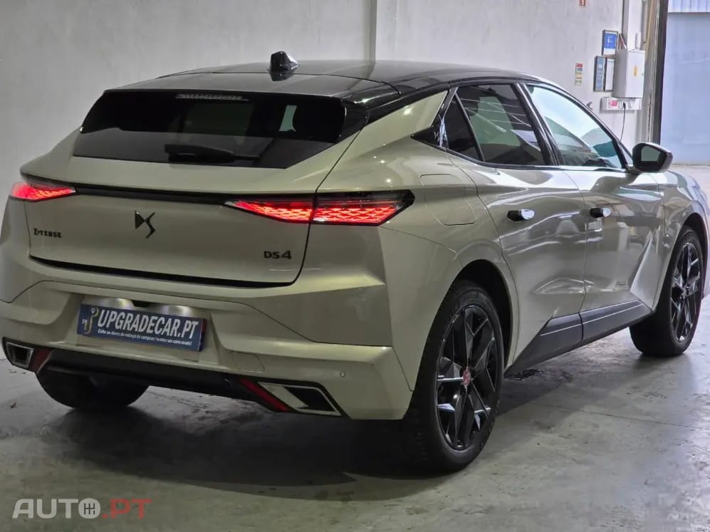 DS DS4 E-TENSE 225 PERFORMANCE LINE+