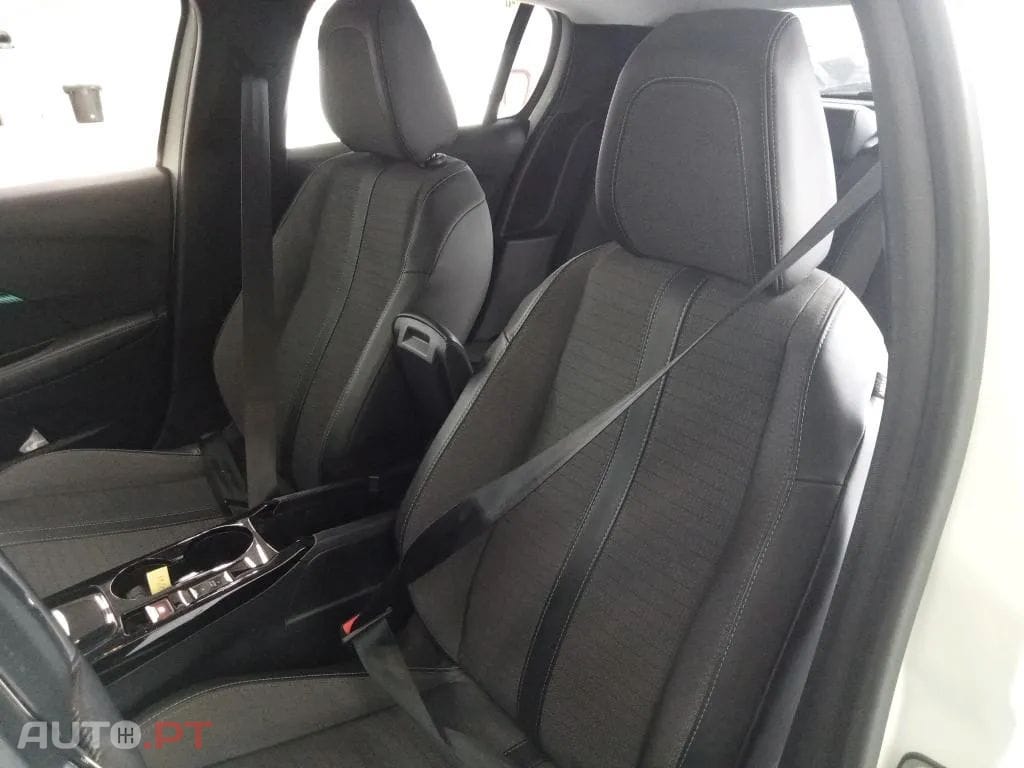 Peugeot E-208 50 kWh Allure
