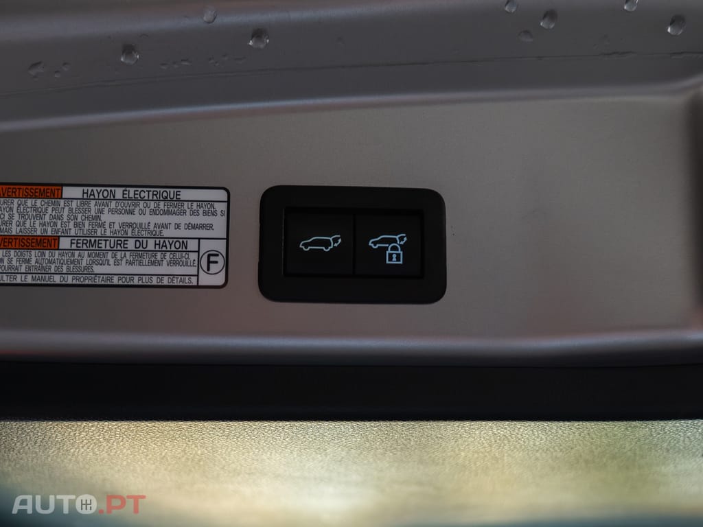 Toyota Corolla Cross 2.0 Hybrid Luxury