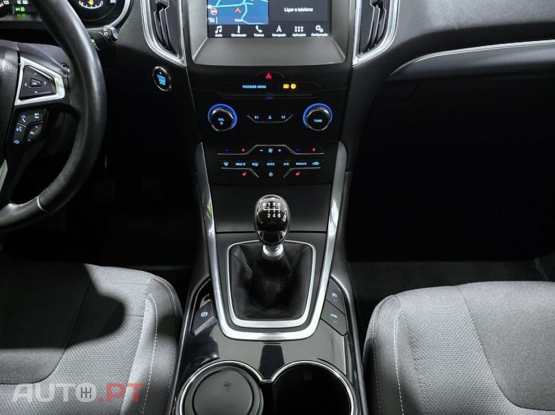 Ford S-Max 2.0 TDCi Titanium
