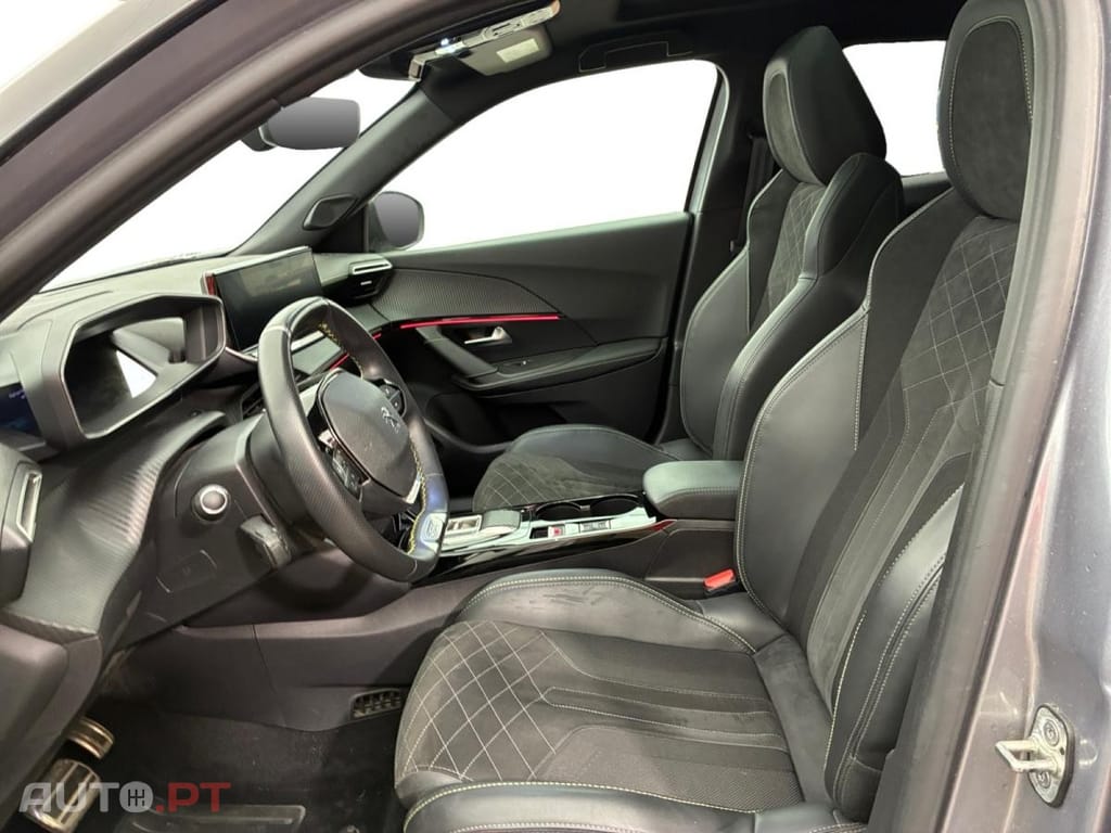 Peugeot E-2008 50 kWh GT Pack
