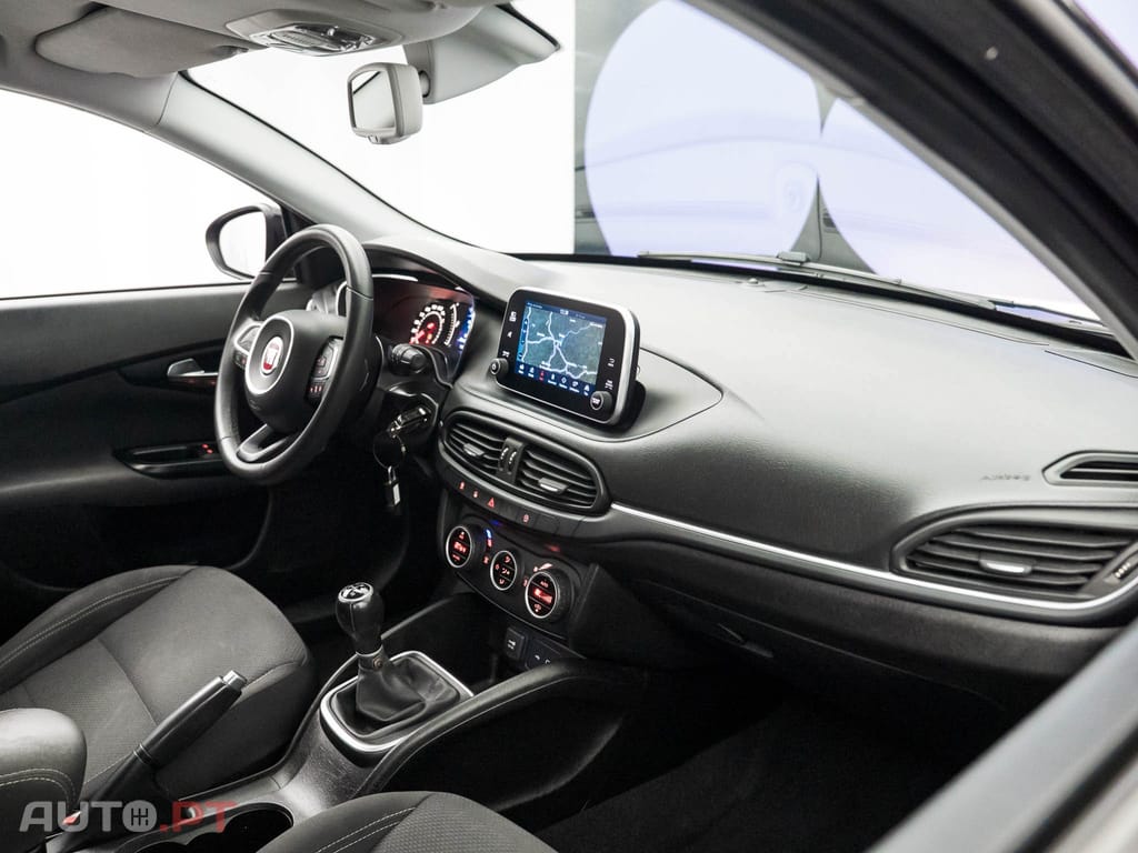 Fiat Tipo 1.3 M-Jet Lounge