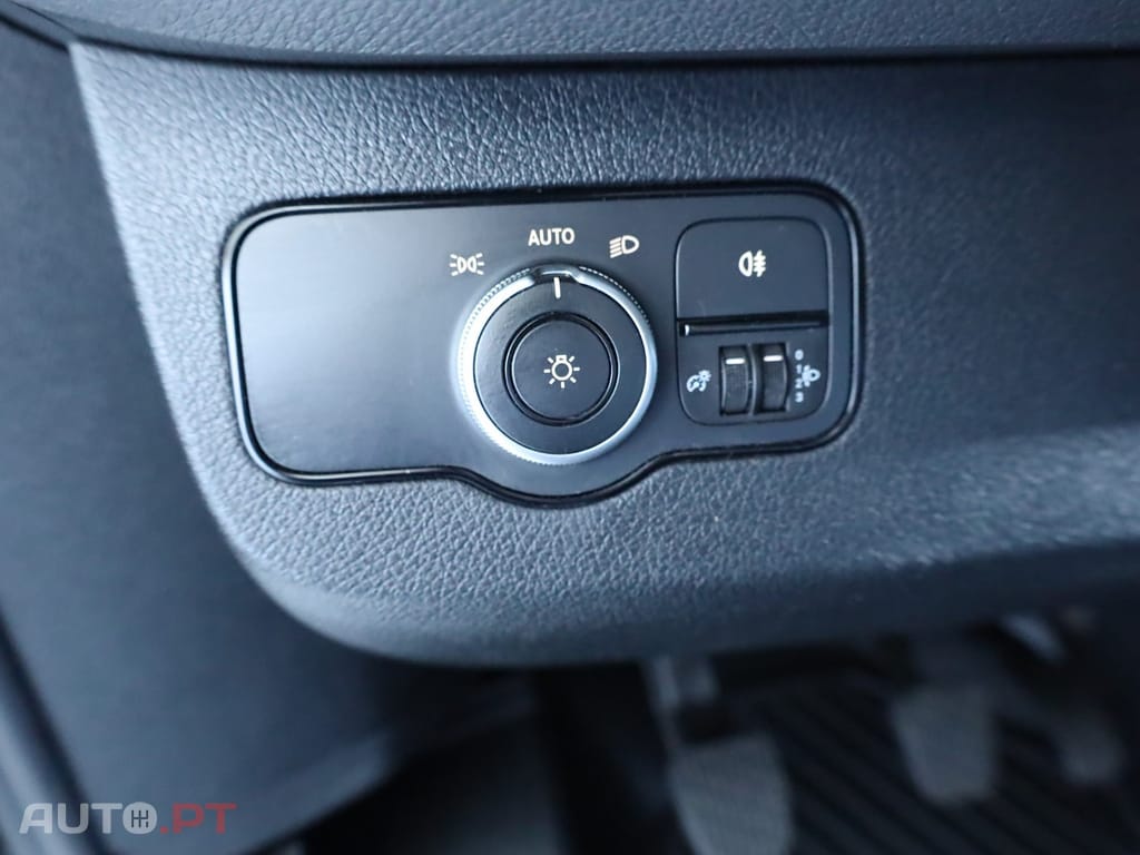 Mercedes-Benz Sprinter 315 CDI/43 Luxo (2+2+2+3)