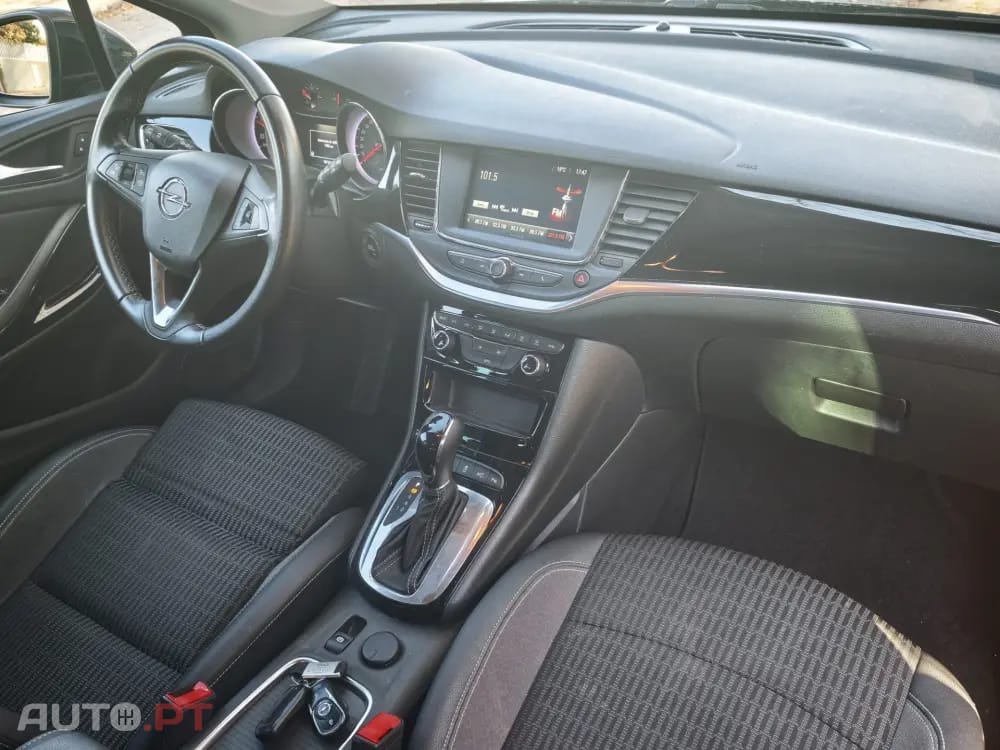 Opel Astra Sports Tourer 1.5 D S&S Auto Business Elegance