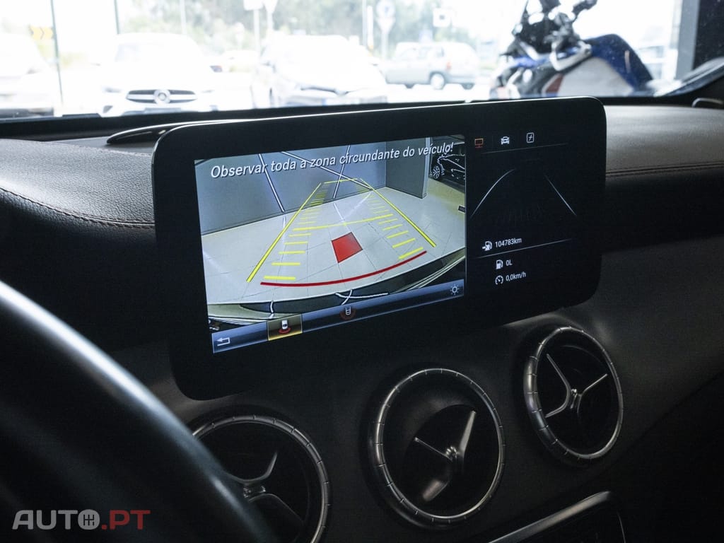 Mercedes-Benz CLA 220 (CDI) d 7G-DCT Orange Art Edition