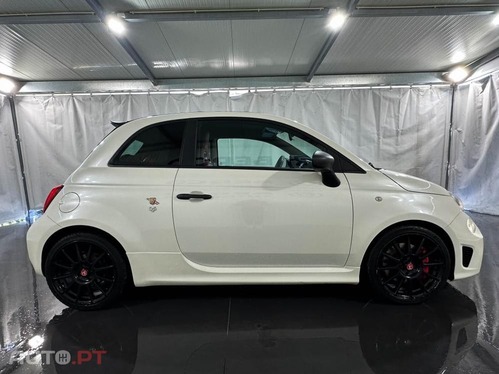 Abarth 595C 1.4 T-Jet Competizione MTA