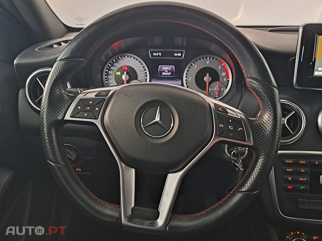 Mercedes-Benz A 180 d AMG Line