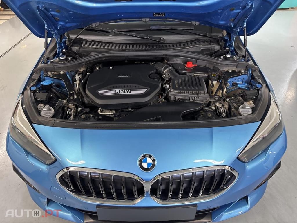 BMW 216 d Line Sport