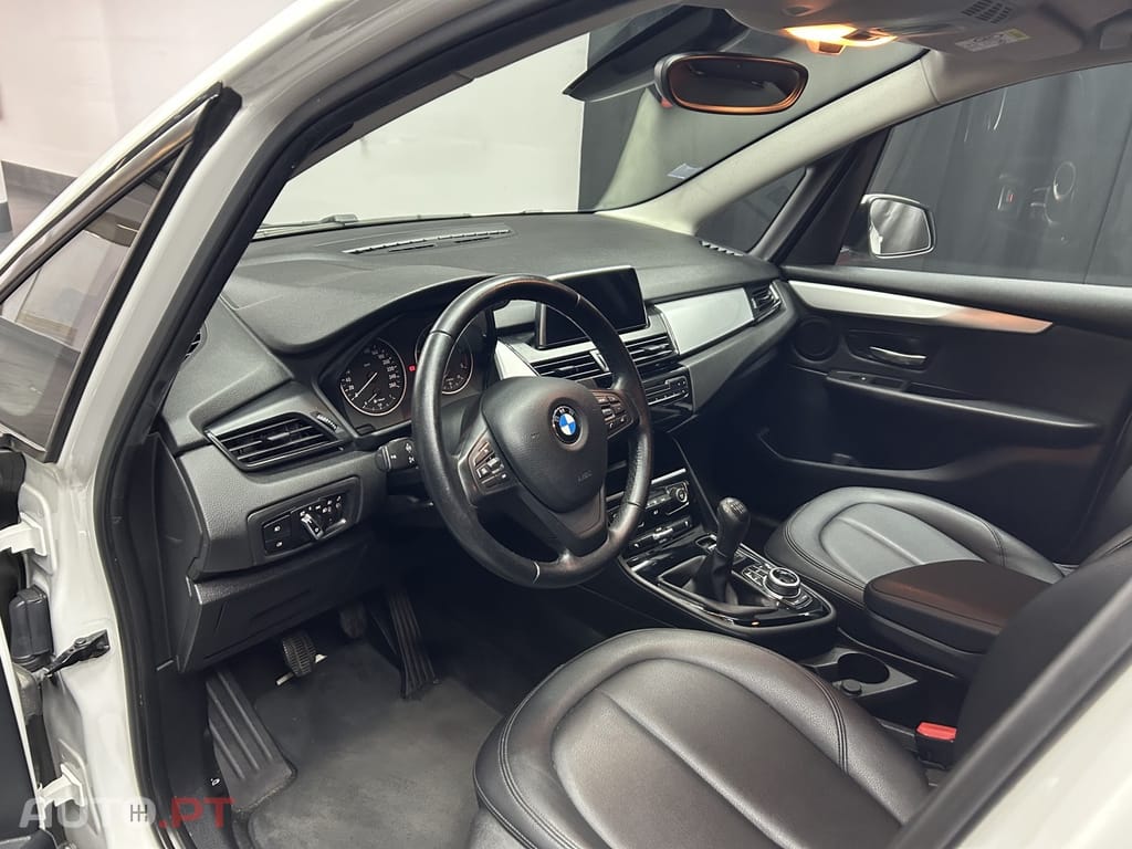 BMW 216 d Advantage