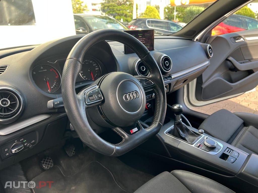 Audi A3 Sportback 1.6 TDi S-line