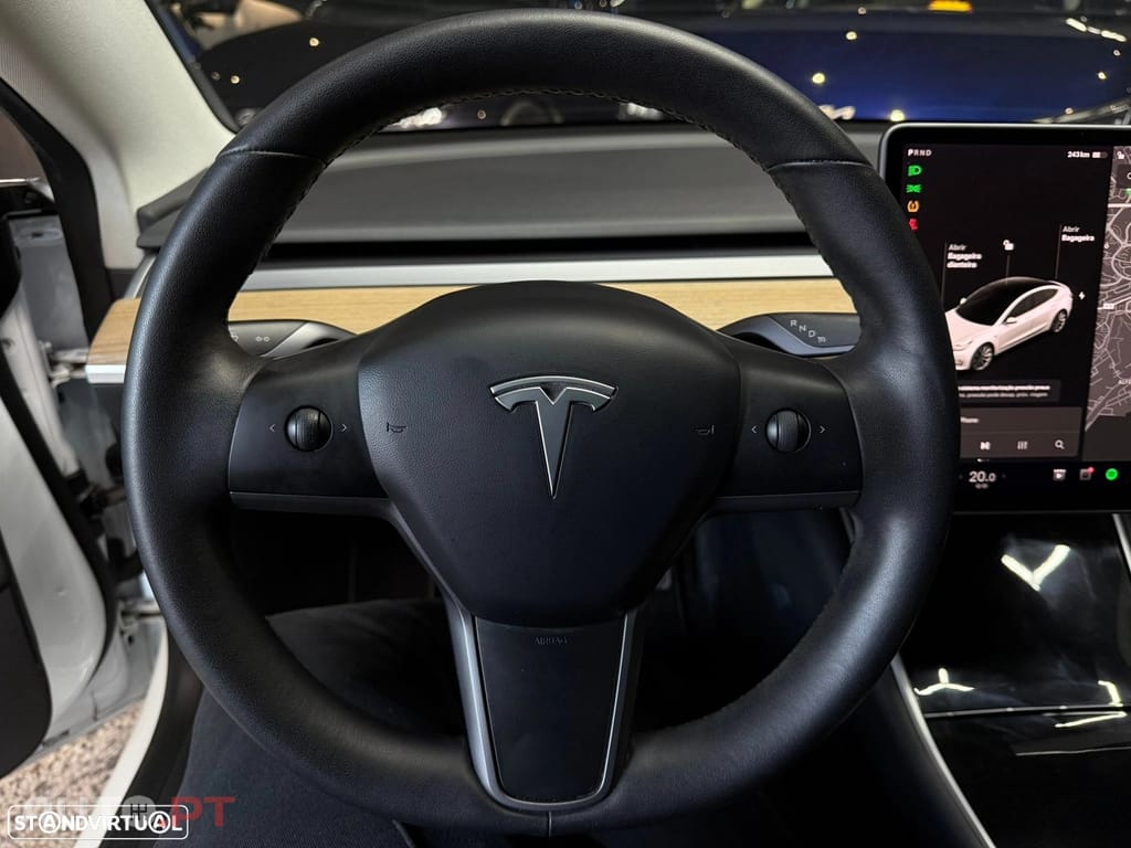 Tesla Model 3 Tração Traseira