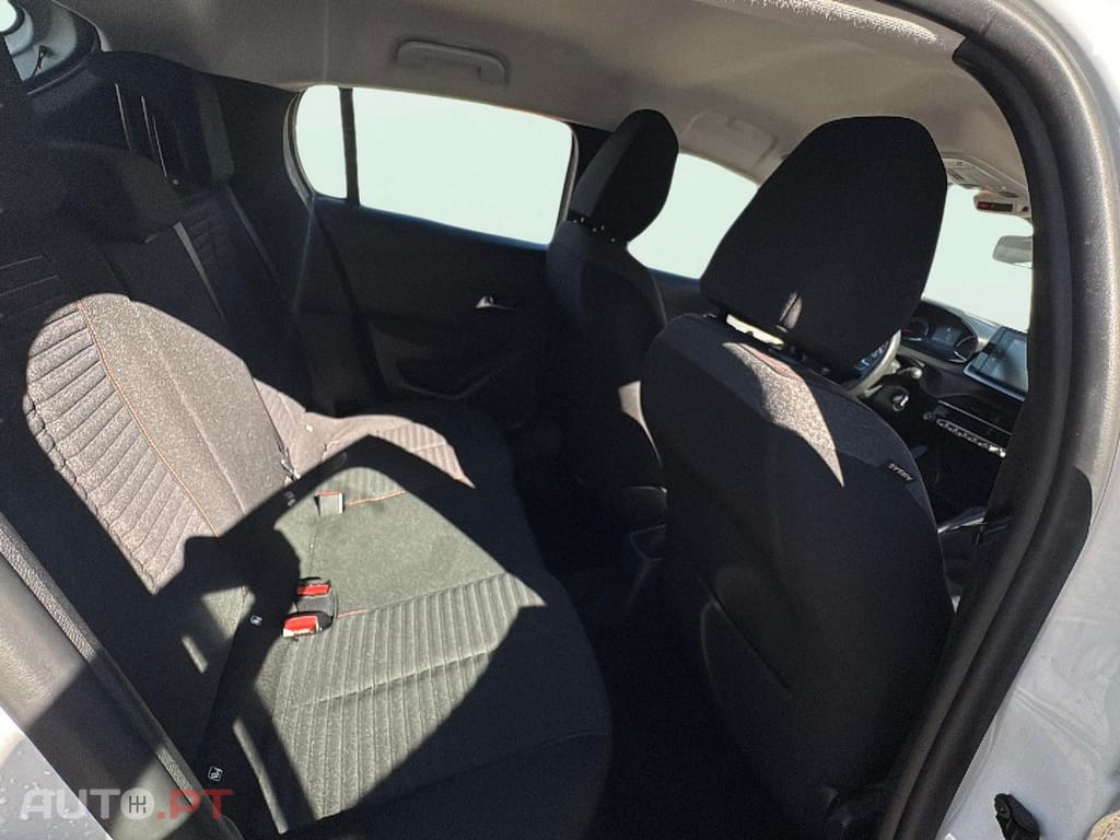 Peugeot 208 1.2 PureTech SE Style