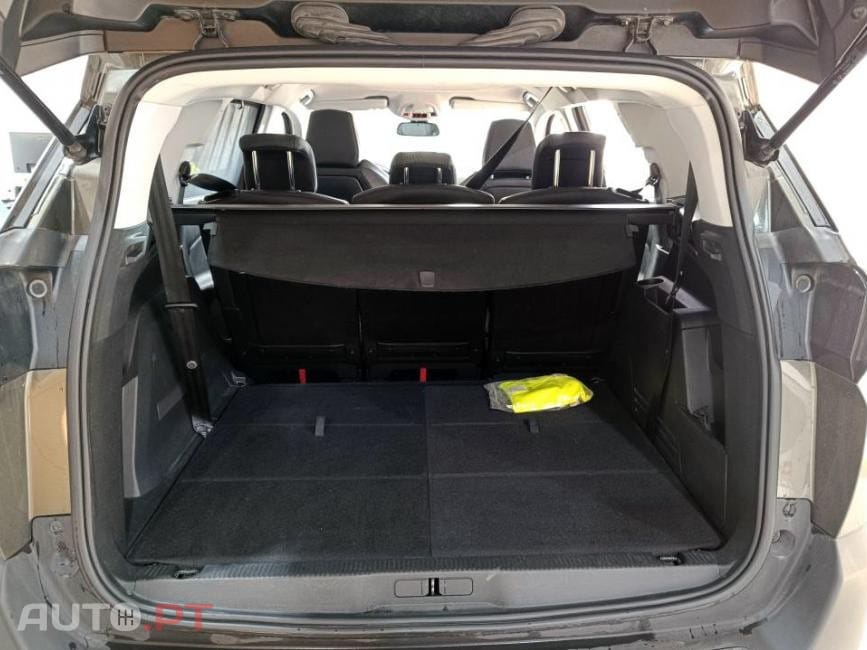 Peugeot 5008 1.5 BlueHDi Allure EAT8