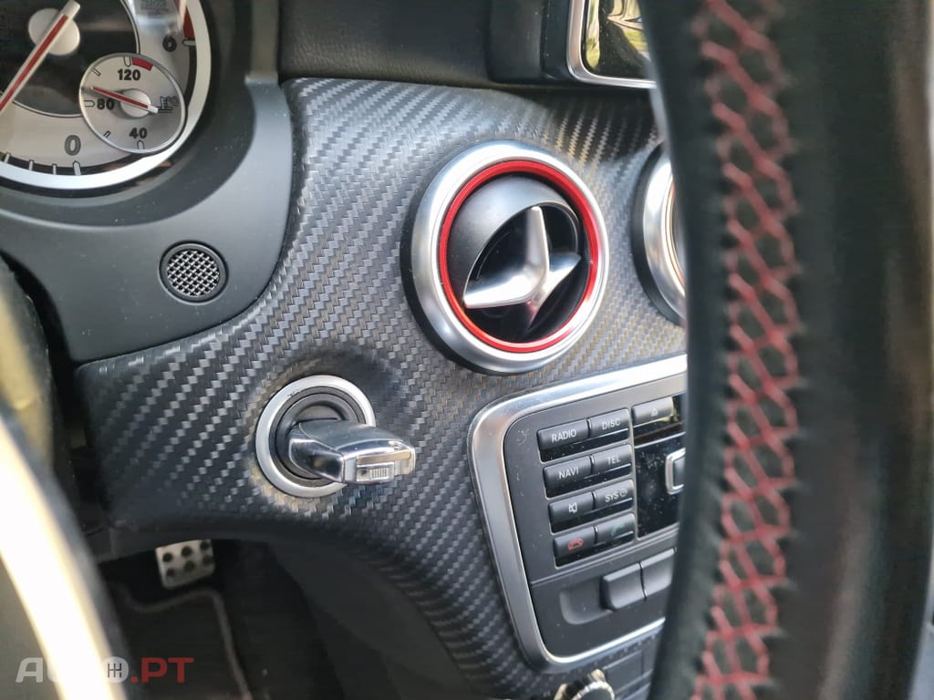 Mercedes-Benz A 180 d AMG Line