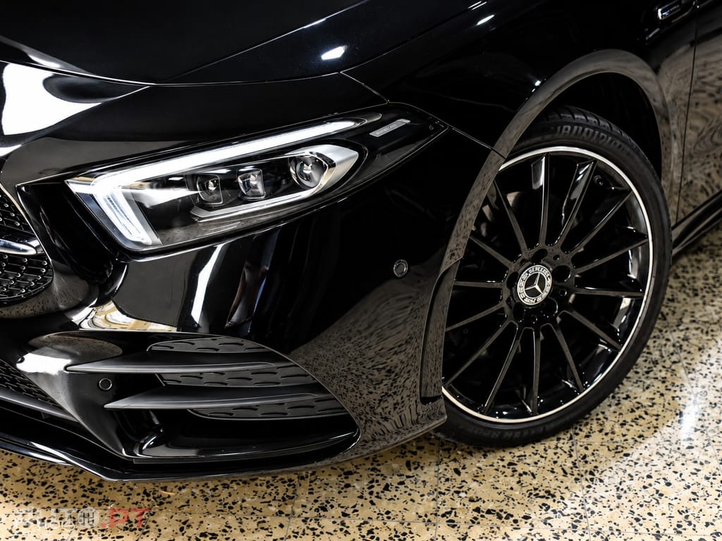 Mercedes-Benz A 250 e AMG Line