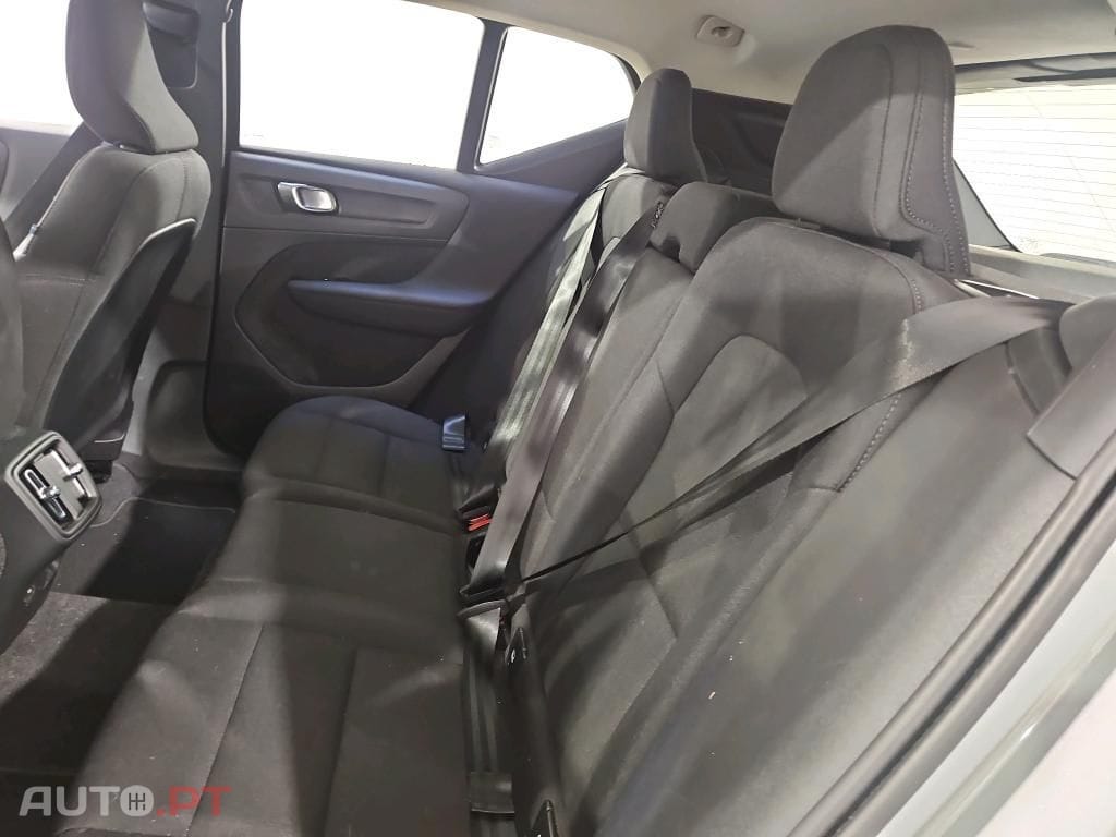 Volvo XC40 2.0 B3 Essential