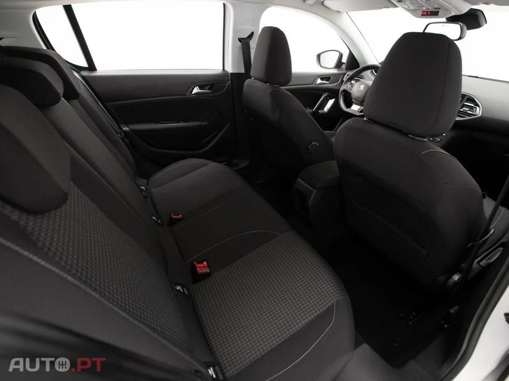 Peugeot 308 1.5 BlueHDi Business Line