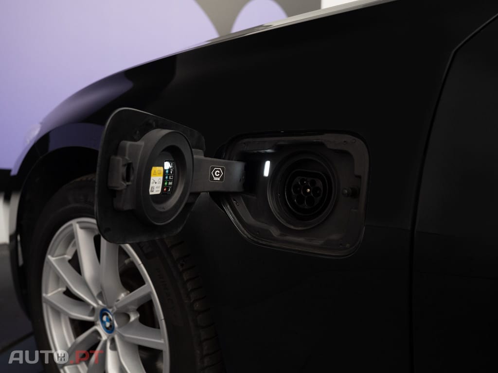 BMW 320 e Auto