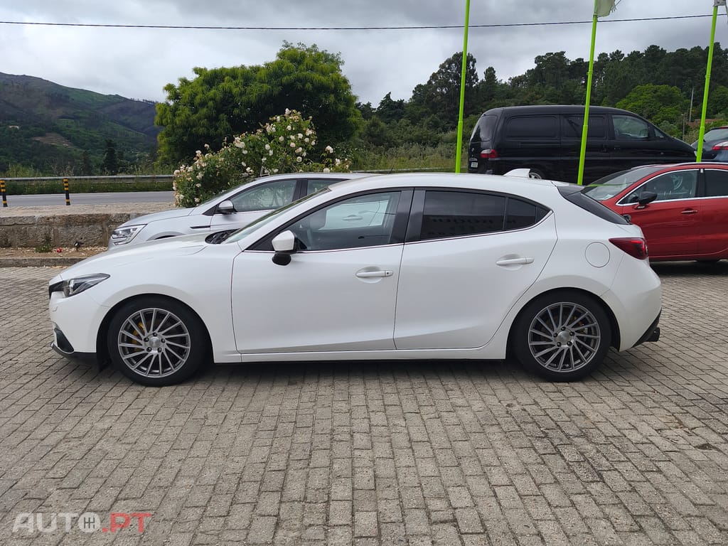 Mazda 3 Sky-D 2.2