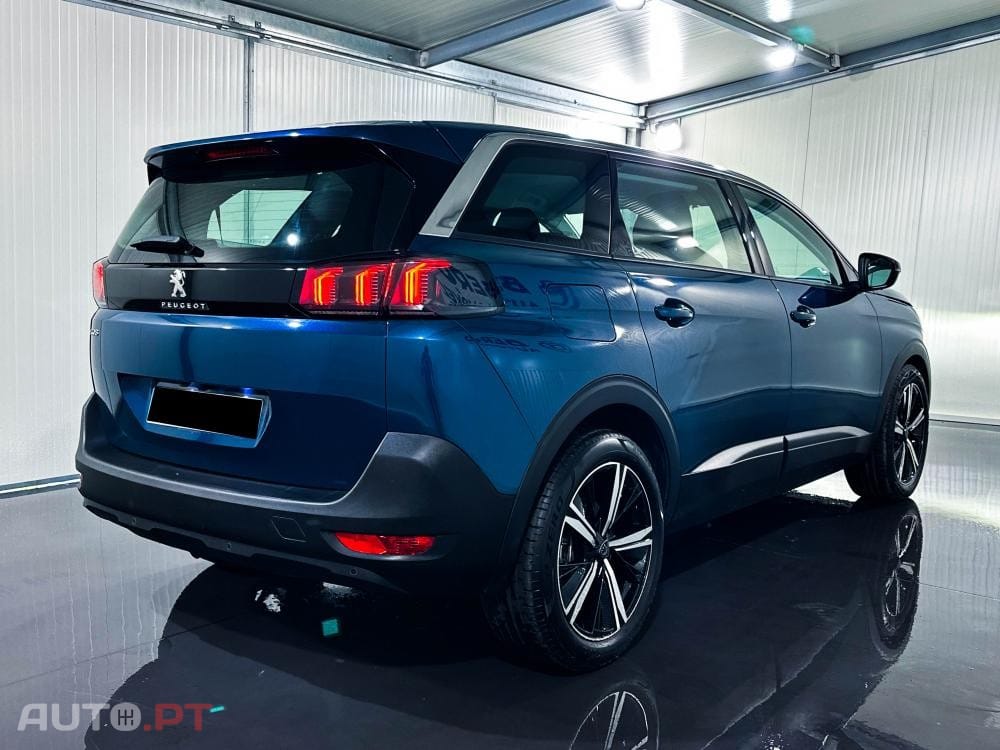 Peugeot 5008 Allure Pack EAT-8