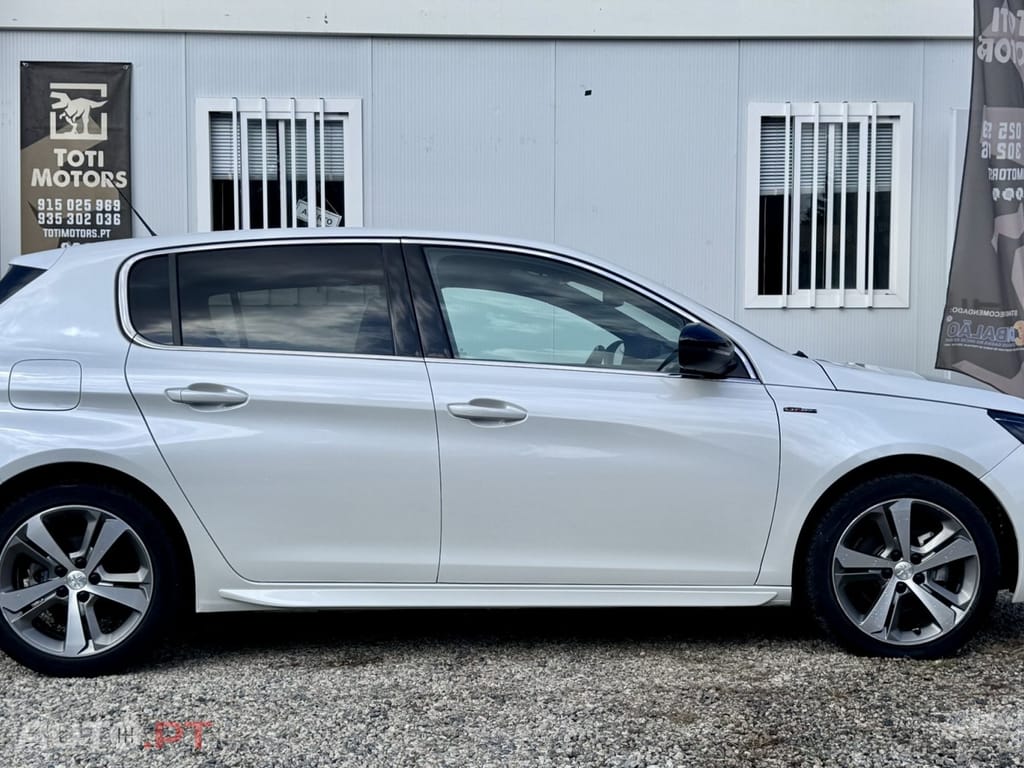 Peugeot 308 1.2 PureTech GT Line EAT8