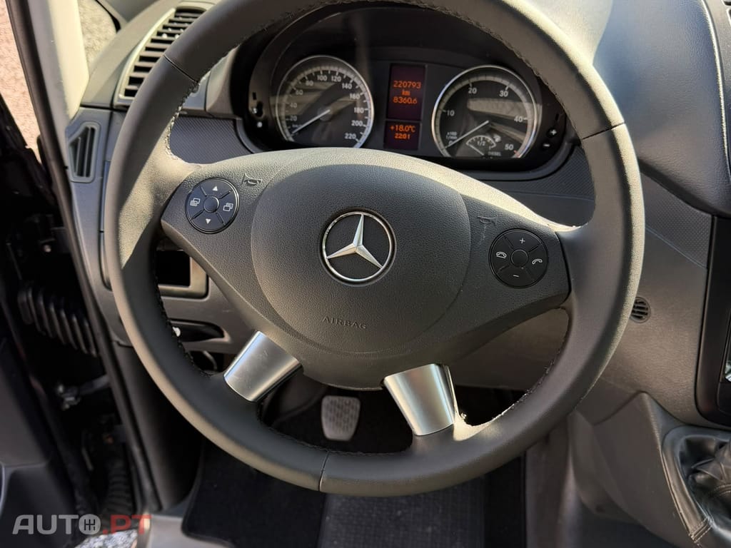 Mercedes-Benz Vito 5 LUGARES