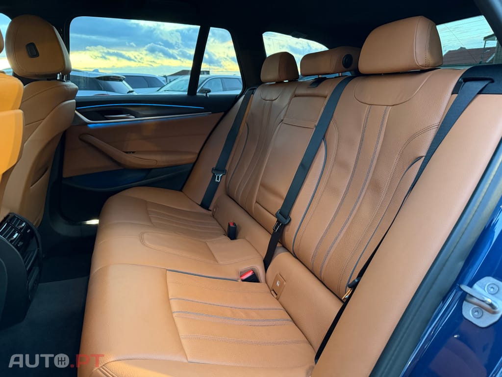 BMW 530 e Pack Desportivo M