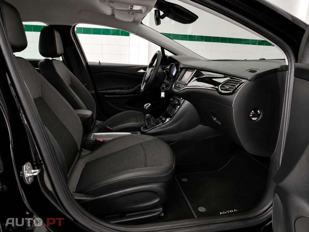 Opel Astra Sports Tourer 1.5 D Design & Tech S/S