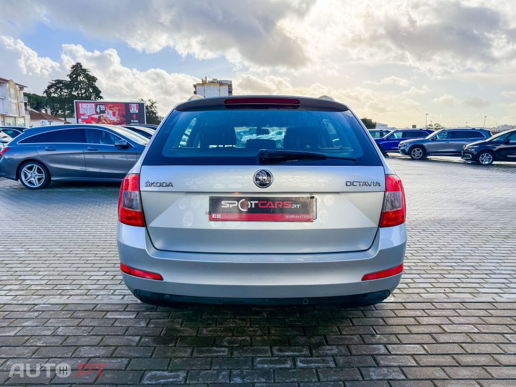Skoda Octavia Break 1.6 TDi Style DSG