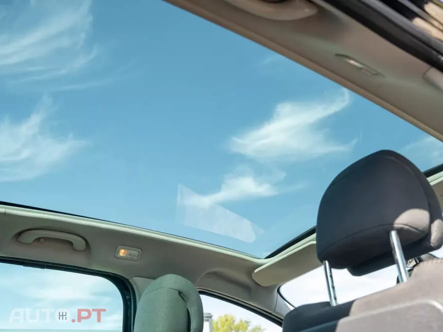 Peugeot 5008 1.6 E-HDi 7L SE Style 2-Tronic