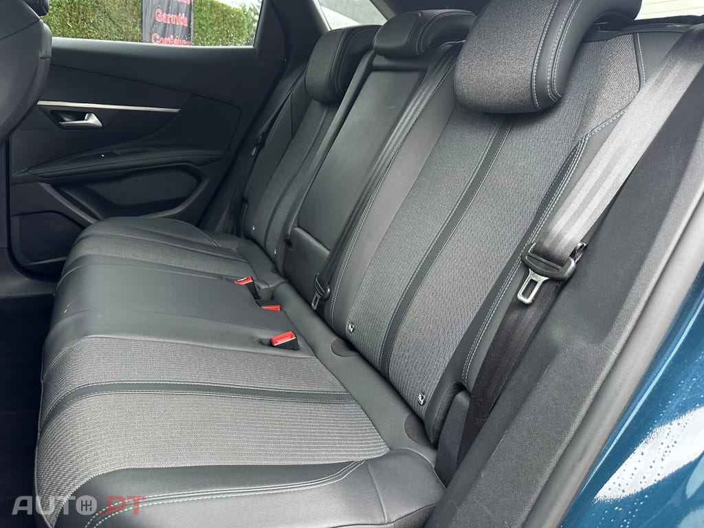 Peugeot 3008 1.2 PureTech Allure Pack